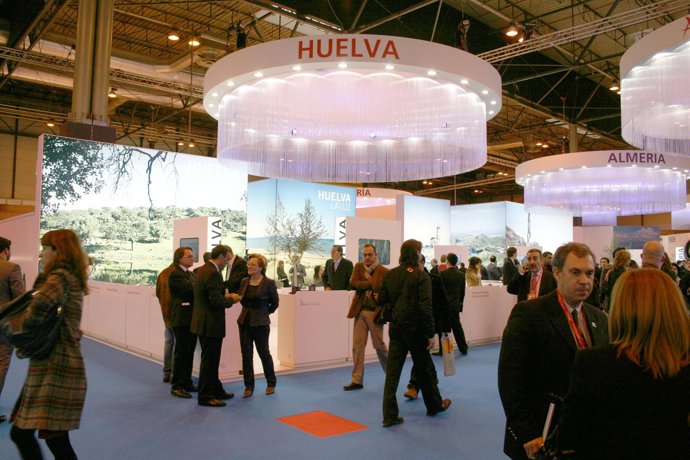 Petronila Guerrero, en el stand de Fitur de la provincia de Huelva