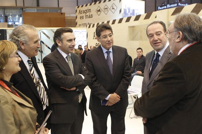 El consejero Arturo Aliaga y el alcalde de Tarazona, Luis María Beamonte