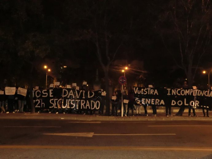 Concentración a las puertas de los juzgados a favor del detenido