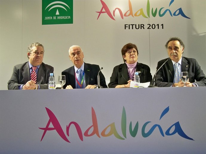 Presentación del proyecto del Palacio de Congresos de Vélez-Málaga en Fitur