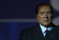 Echan de casa a las chicas de Berlusconi por "daño al decoro"