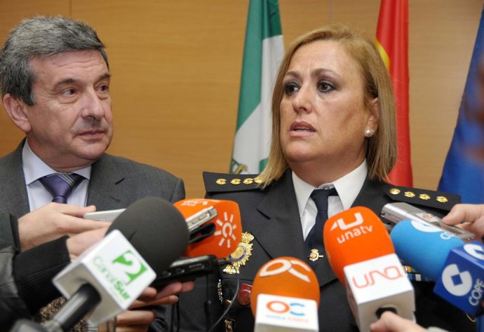 FOTOS PRESENTACIÓN COMISARIA JEFA PROVINCIAL DE CÁDIZ