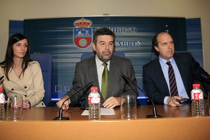 11:00Sala de Prensa del Gobierno de Cantabria El consejero de Economía y Haciend
