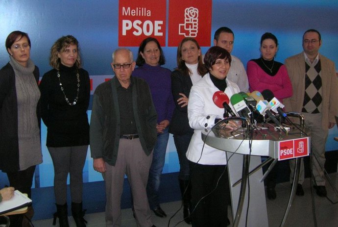 FOTO Y NOTICIA. El PSOE Achaca A Una "Maniobra" Del PP La Imputación De Sus Diri