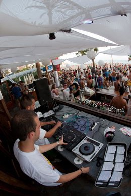 Imagen de la primera edición del festival de música electrónica 'Electrobeach' d