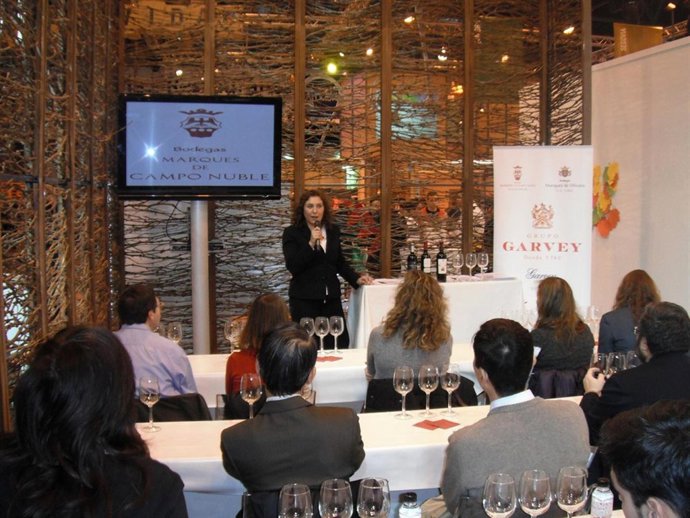 N.P. Bodegas Marqués De Campo Nuble Da A Catar Sus Vinos En Fitur