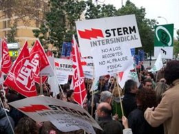 Miembro de Sterm en las concentraciones de Murcia