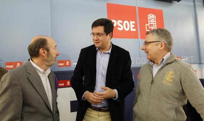 NOTA DE PRENSA Y FOTOGRAFÍA ÓSCAR LÓPEZ REUNIÓN ZAPATERO CON SECRETARIOS GENERAL