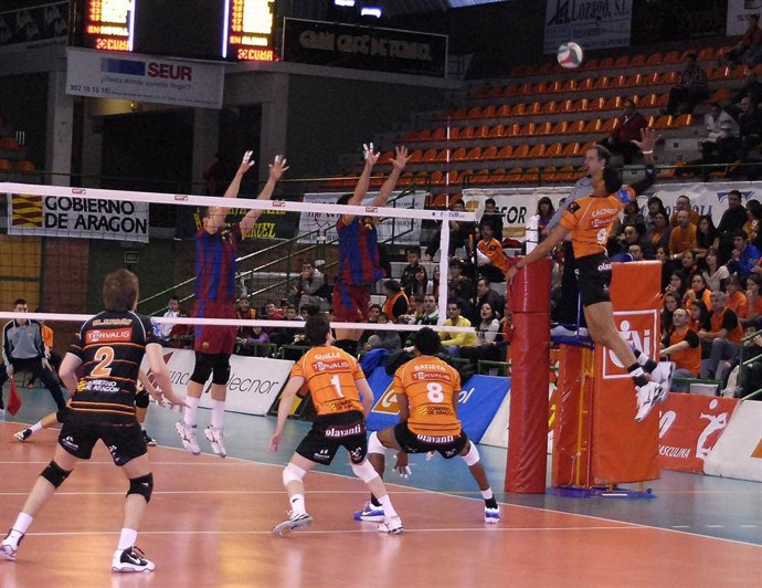Noticia Voleibol. Superliga Masculina. Crónica De La 13ª Jornada.
