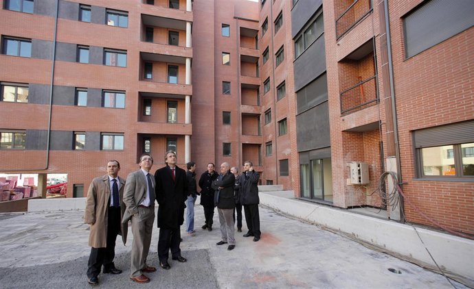 Visita a viviendas protegidas