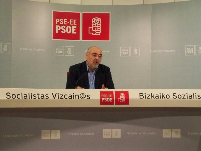 El portavoz del PSE-EE, José Antonio Pastor