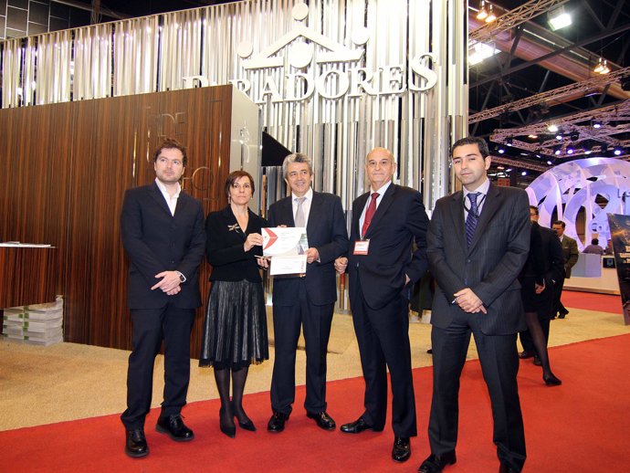 Premio al stand de Paradores de Turismo
