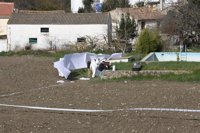 La búsqueda de pruebas en el lugar donde apareció la niña de Arriate se prevé que finalice este domingo