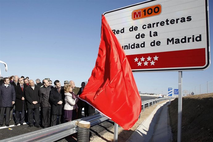 Aguirre, en la inauguración del nuevo tramo de la M-100