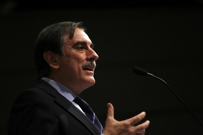 ministro de Trabajo e Inmigración, Valeriano Gómez