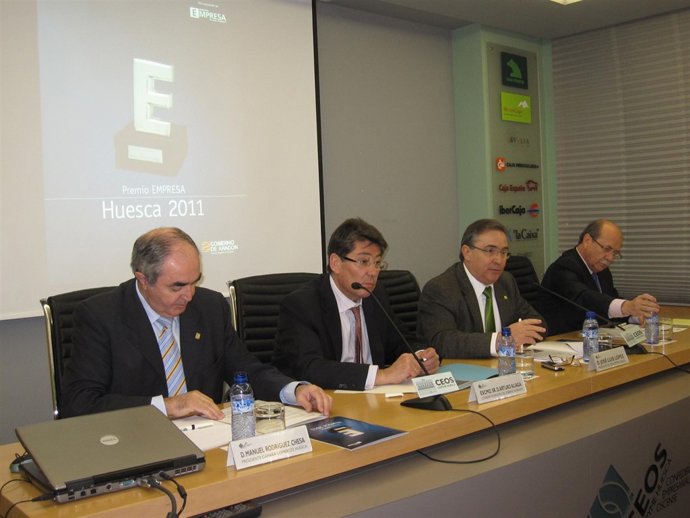 El consejero Arturo Aliaga en la presentación del Premio Empresa Huesca