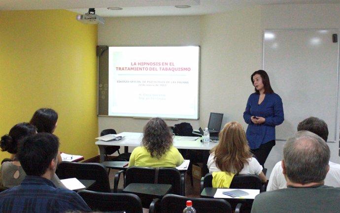 Doctora en Psicología por la Universidad de Valencia, Elena Mendoza