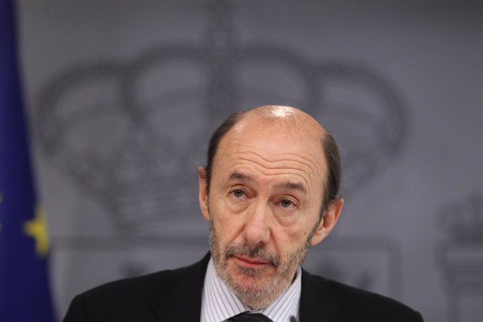 vicepresidente primero del Gobierno y ministro del Interior, Alfredo Pérez Rubal