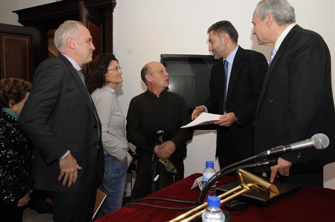 Pilotos Alemanes Nazis En Galicia, Conferencia De Miguel Cabana,