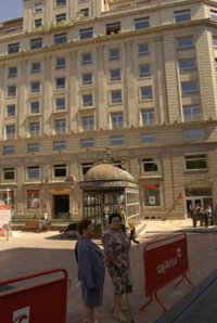 El Banco Base inicia la reestructuración de plantilla y oficinas