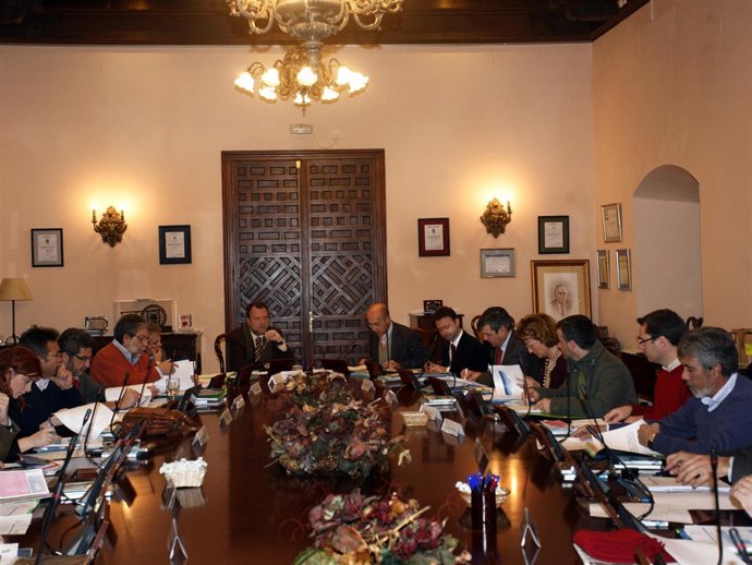 Nota De Prensa Y Foto Consejo De Administracion Y Comision Ejecutiva De Emasesa 