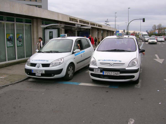Taxis en Valdecilla Norte. 