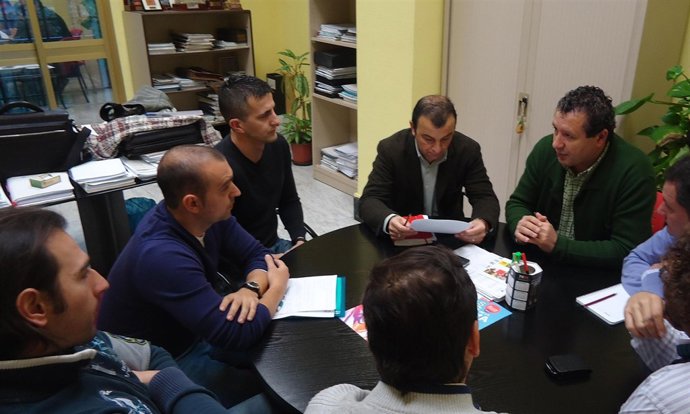 Reunión entre Iu y el comité de AENA.