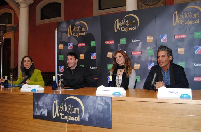 Rosa Santos (Cajasol), Andy, Merche y Pitingo presentan el Auditorium Cajasol