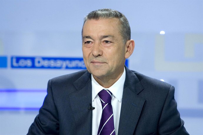 NOTA Y FOTOS. Rivero Califica En TVE El Debate Sobre El Papel De Las Autonomías 