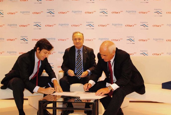 FIRMA DE INPROTUR Y CEAES