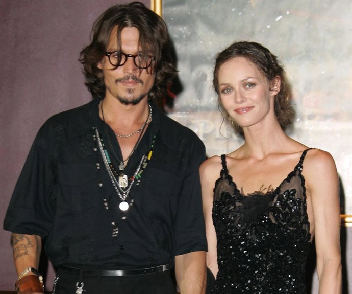  Johnny Depp Y Vanessa Paradis  