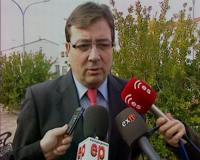 Vara ve en Rubalcaba el político que "necesita el país"