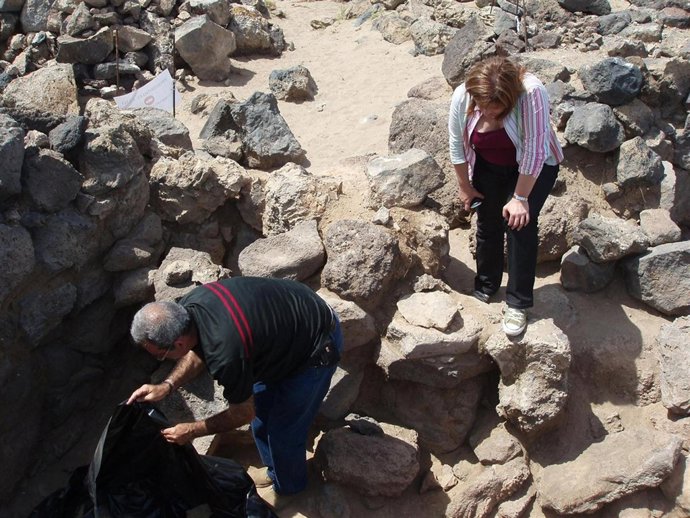 Aranzazú durante una visita al Finiqueo