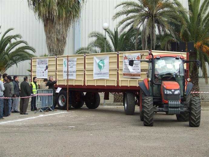 NOTA CONCURSO MANIOBRABILIDAD DE TRACTOR CON REMOLQUE AGROEXPO 2011
