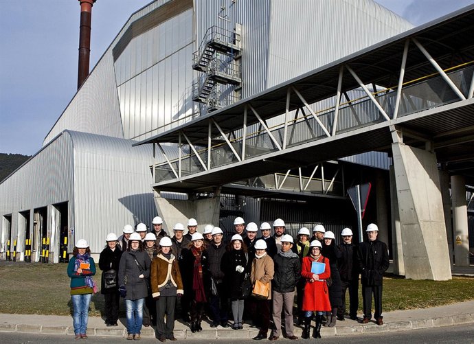 NOTA DE PRENSA: Expertos Se Reúnen En La Planta De Biomasa De ACCIONA En Sangües