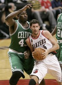 Baloncesto/NBA.- La falta de puntería condena a Portland ante Boston Celtics