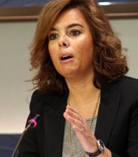 El PP cree que el Gobierno "ha tirado la toalla" con el empleo y sólo se preocupa por el candidato en 2012