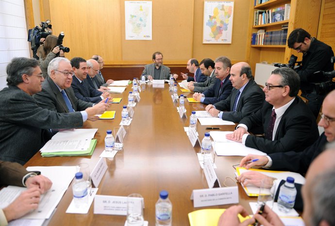 Reunión de la Comisión Mixta de Transferencias Aragón-Estado, en enero de 2011