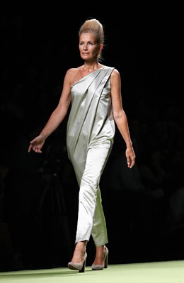 Modelo de Duyos en Cibeles Madrid Fashion Week