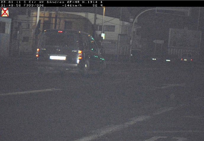 Imagen de un vehículo a 146 km/h