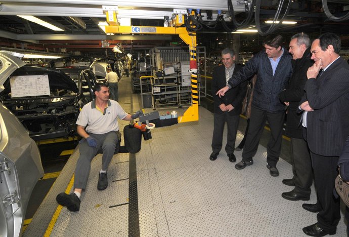 Visita de Alfredo Boné a GM