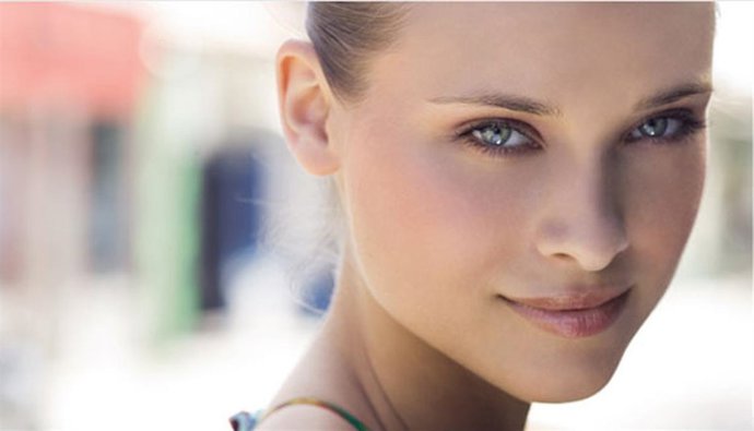 Modelo de Yves Rocher 