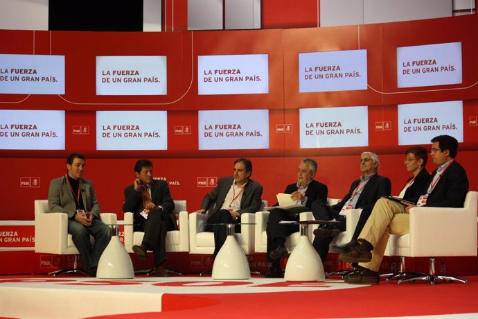 Roberto Jiménez en la Convención Autonómica del PSOE en Zaragoza.
