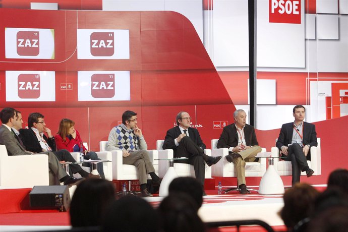 FOTOS DO Psdeg PSOE:::: ENVIO AS FOTOS DA CONVENCION AUTONOMICA DO PSOE QUE SE C