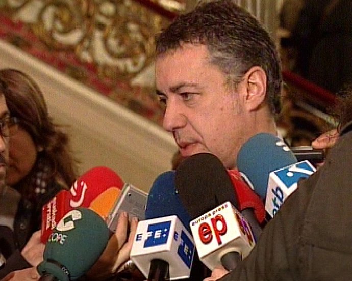 Urkullu: "Los gestos de la izquierda abertzale deben verse cuando presenten la f