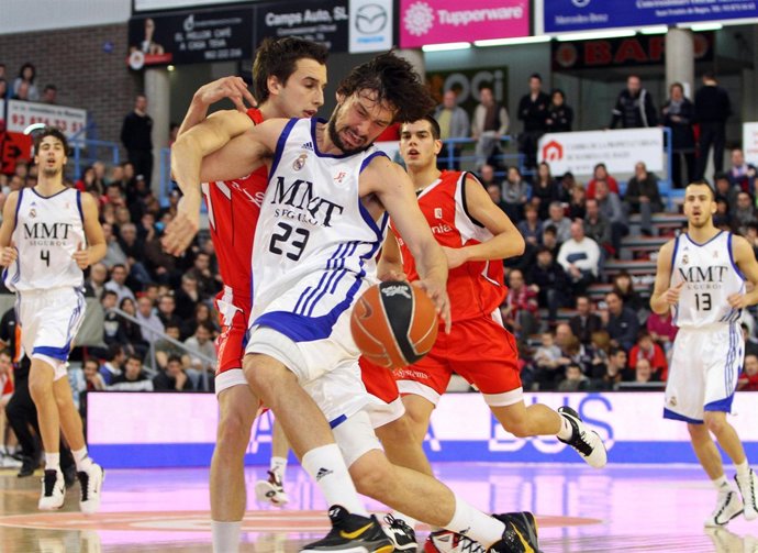 Sergio Llull contra el Assignia Manresa