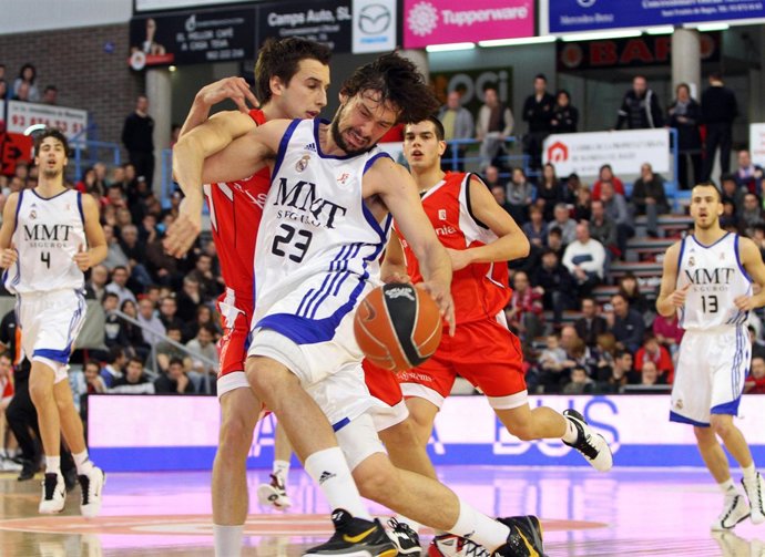 Sergio Llull contra el Assignia Manresa