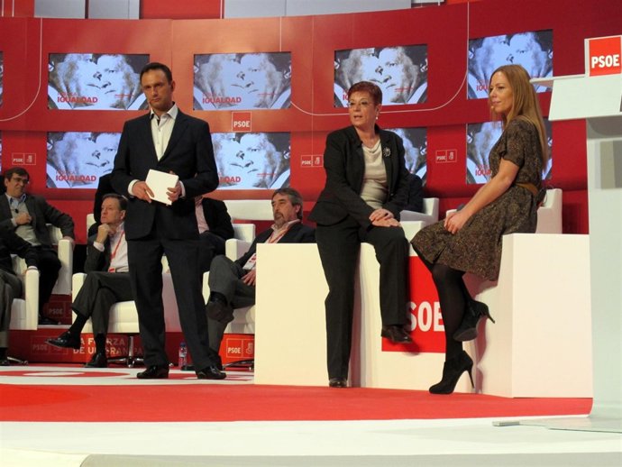 Begoña García Retegui en la clausura de la Convención Autónomica socialista en Z