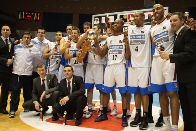 Xacobeo gana la Copa Príncipe de baloncesto