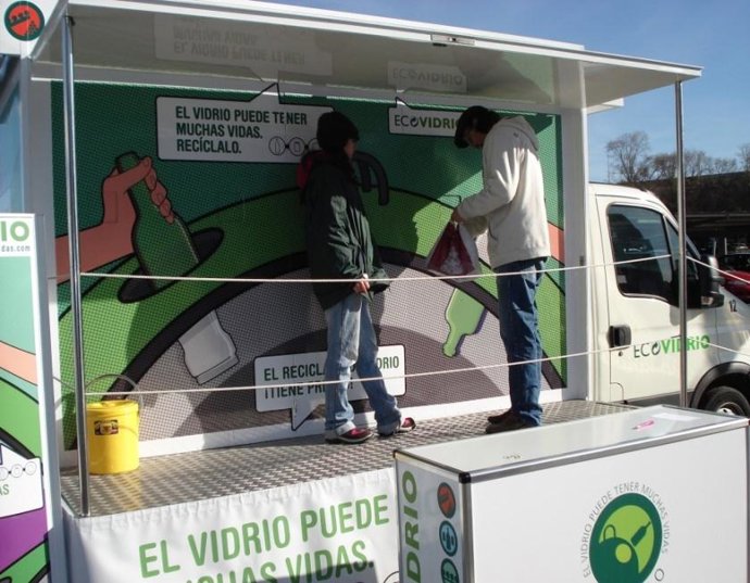 Campaña 'El vidrio puede tener muchas vidas. Recíclaro', de Ecovidrio